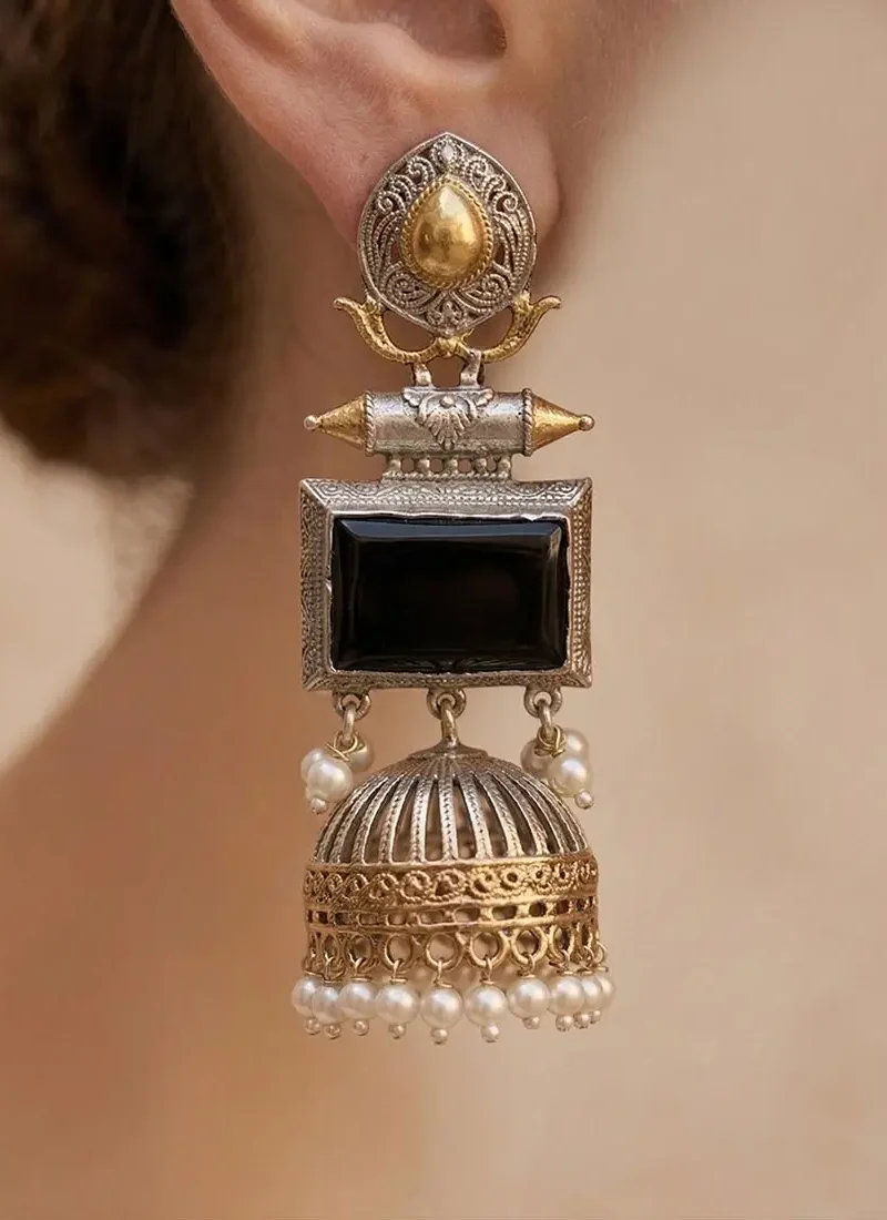 Antique Silver and black onyx stone with pearl danglings