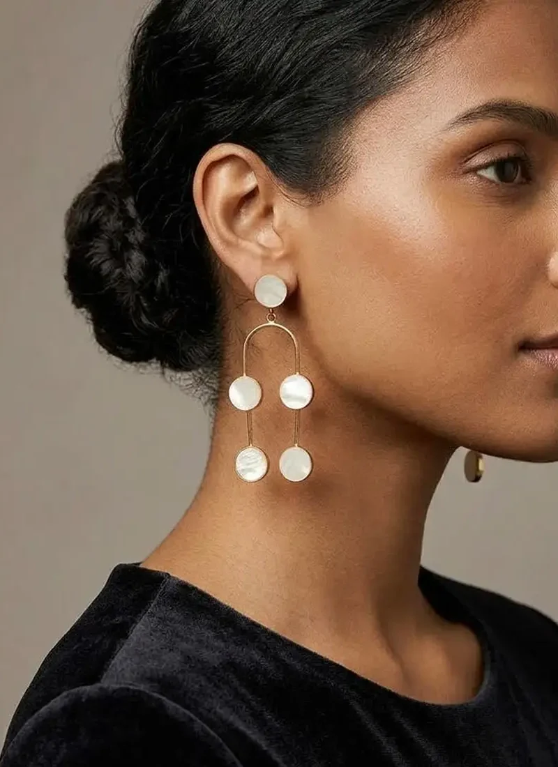 Elegant U Shape shell pearl earrings set in gold