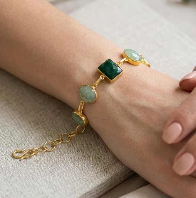 Graceful bracelet featuring soothing green aventurine stones.